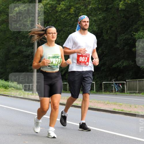 13.09.2026 - 21. swb-Marathon Bremen TobiasT http://msf.ph/oto/10289067 13.09.2026 12:27:09 Laufen 7921, 903 meine-sportfotos.de