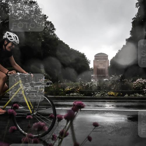 13.09.2026 - Stadtparktriathlon H.Heesch http://msf.ph/oto/10289073 13.09.2026 11:40:43 Radfahren 738, 744, 750, 802 meine-sportfotos.de