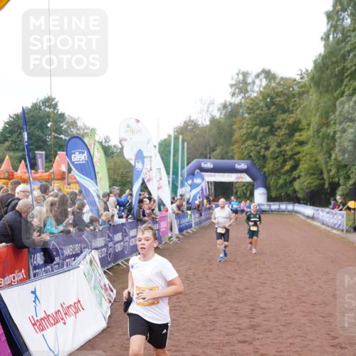 13.09.2026 - Airport Race Dennis Weichert http://msf.ph/oto/10289082 13.09.2026 10:30:36 Ziel 4076, 5075, 5341, 5349, 5404 meine-sportfotos.de