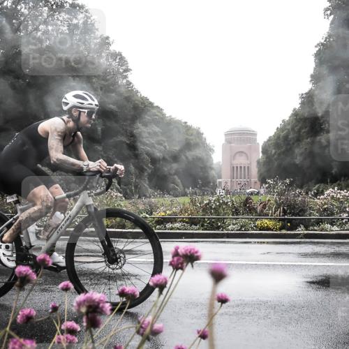 13.09.2026 - Stadtparktriathlon H.Heesch http://msf.ph/oto/10289088 13.09.2026 12:51:22 Radfahren 1178, 1303 meine-sportfotos.de