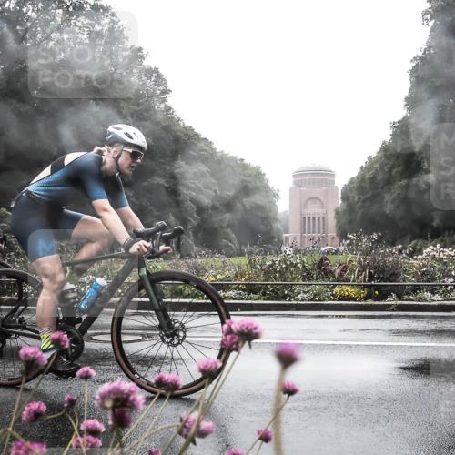 13.09.2026 - Stadtparktriathlon H.Heesch http://msf.ph/oto/10289097 13.09.2026 12:51:31 Radfahren 1073, 1077, 1117, 1239, 1278 meine-sportfotos.de