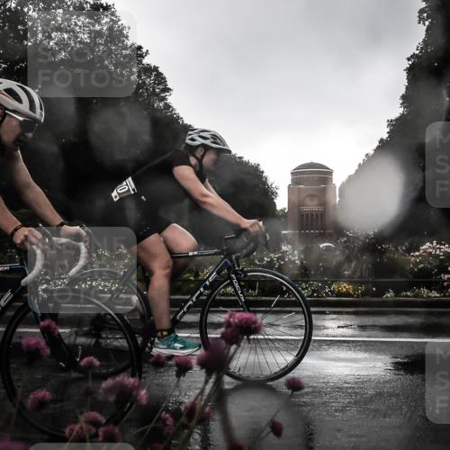 13.09.2026 - Stadtparktriathlon H.Heesch http://msf.ph/oto/10289106 13.09.2026 11:41:04 Radfahren 594, 700, 765, 770, 885 meine-sportfotos.de