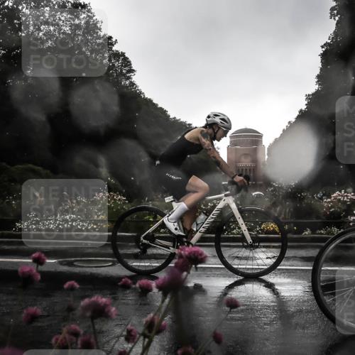 13.09.2026 - Stadtparktriathlon H.Heesch http://msf.ph/oto/10289118 13.09.2026 11:41:11 Radfahren 712, 751, 805 meine-sportfotos.de