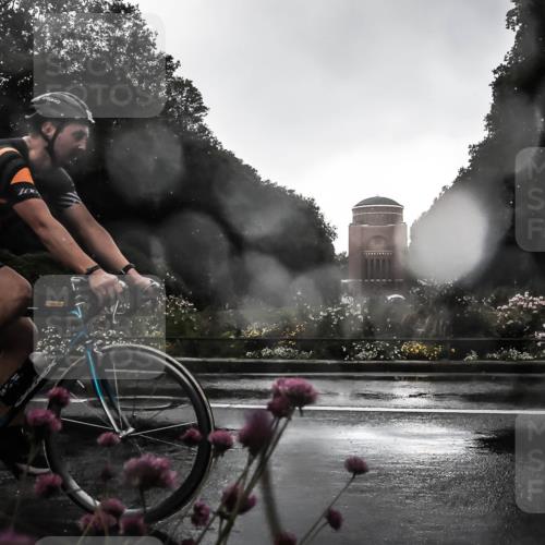 13.09.2026 - Stadtparktriathlon H.Heesch http://msf.ph/oto/10289137 13.09.2026 11:41:21 Radfahren 658, 934 meine-sportfotos.de