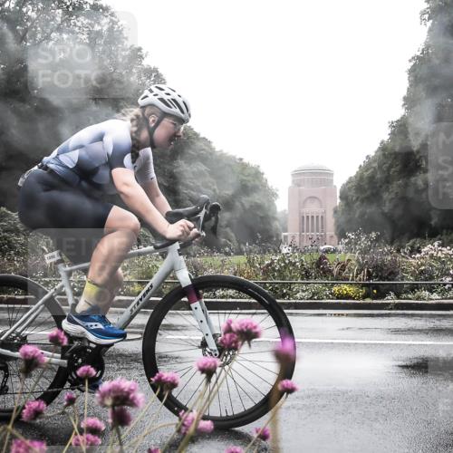 13.09.2026 - Stadtparktriathlon H.Heesch http://msf.ph/oto/10289152 13.09.2026 12:51:49 Radfahren 1090, 1173, 1181, 1256, 1293 meine-sportfotos.de