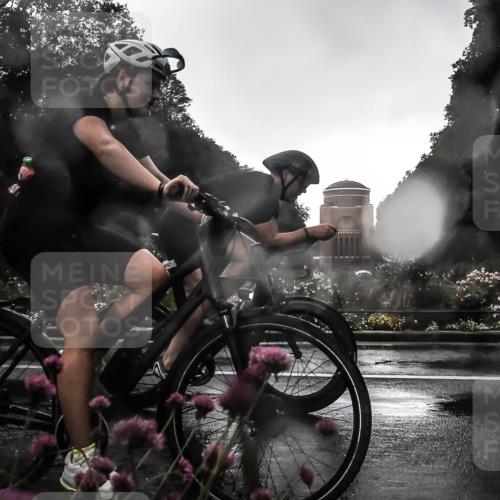 13.09.2026 - Stadtparktriathlon H.Heesch http://msf.ph/oto/10289155 13.09.2026 11:41:34 Radfahren 715, 897, 1800 meine-sportfotos.de