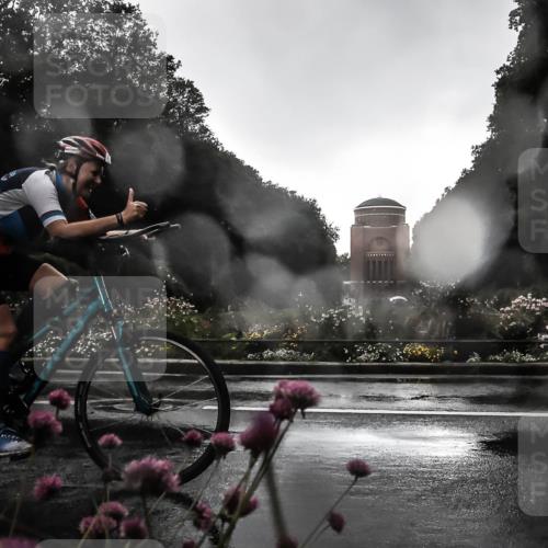 13.09.2026 - Stadtparktriathlon H.Heesch http://msf.ph/oto/10289171 13.09.2026 11:41:47 Radfahren 767 meine-sportfotos.de
