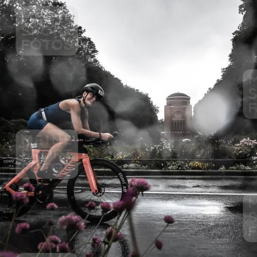 13.09.2026 - Stadtparktriathlon H.Heesch http://msf.ph/oto/10289181 13.09.2026 11:41:56 Radfahren 710, 730 meine-sportfotos.de