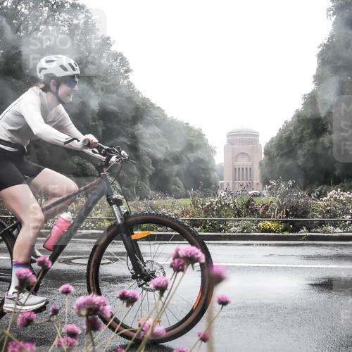 13.09.2026 - Stadtparktriathlon H.Heesch http://msf.ph/oto/10289182 13.09.2026 12:52:07 Radfahren 1079, 1119, 1252, 1287 meine-sportfotos.de