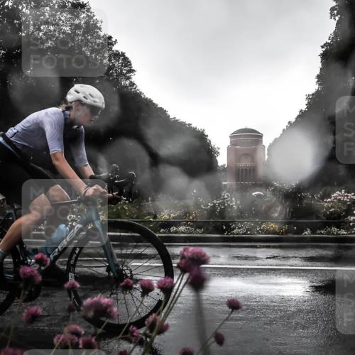 13.09.2026 - Stadtparktriathlon H.Heesch http://msf.ph/oto/10289183 13.09.2026 11:42:00 Radfahren 771, 792 meine-sportfotos.de