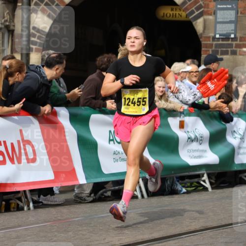 13.09.2026 - 21. swb-Marathon Bremen Strokosch-Dieckow http://msf.ph/oto/10289185 13.09.2026 10:41:47 Ziel 11628, 11944, 12442, 13520, 13600, 12468, 13621 meine-sportfotos.de
