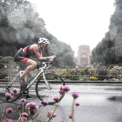 13.09.2026 - Stadtparktriathlon H.Heesch http://msf.ph/oto/10289187 13.09.2026 12:52:09 Radfahren 1079, 1112, 1119, 1252 meine-sportfotos.de