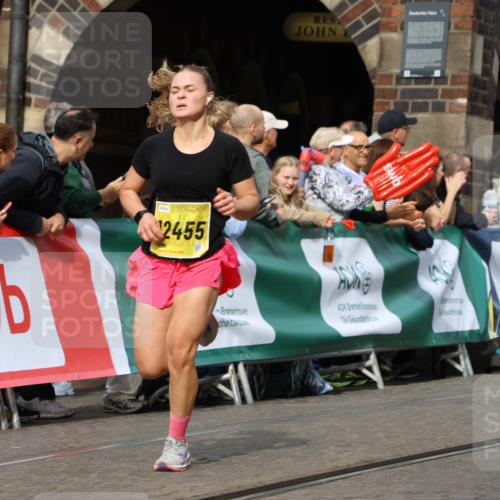 13.09.2026 - 21. swb-Marathon Bremen Strokosch-Dieckow http://msf.ph/oto/10289204 13.09.2026 10:41:47 Ziel 11628, 11944, 12442, 13520, 13600, 12468, 13621 meine-sportfotos.de