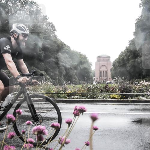 13.09.2026 - Stadtparktriathlon H.Heesch http://msf.ph/oto/10289238 13.09.2026 12:52:36 Radfahren 1075, 1100, 1209, 1230 meine-sportfotos.de