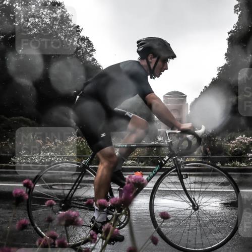 13.09.2026 - Stadtparktriathlon H.Heesch http://msf.ph/oto/10289240 13.09.2026 11:42:29 Radfahren 722, 778, 780, 821, 862, 867, 878, 879 meine-sportfotos.de