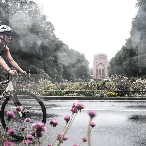 13.09.2026 - Stadtparktriathlon H.Heesch http://msf.ph/oto/10289246 13.09.2026 12:52:39 Radfahren 1075, 1203, 1209, 1230, 1267 meine-sportfotos.de