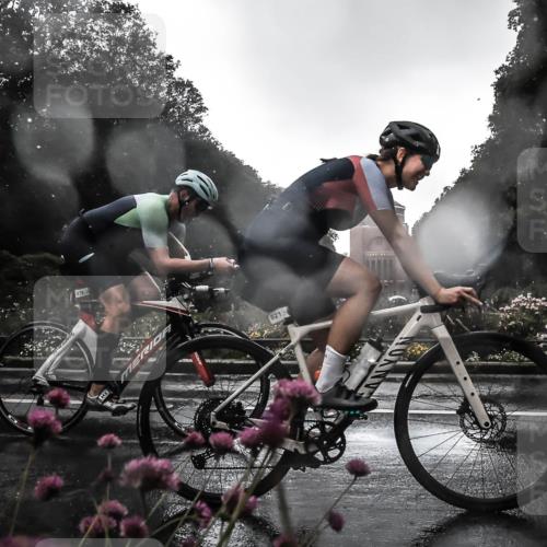 13.09.2026 - Stadtparktriathlon H.Heesch http://msf.ph/oto/10289249 13.09.2026 11:42:32 Radfahren 722, 821, 862, 878, 879, 920 meine-sportfotos.de