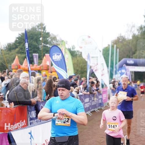 13.09.2026 - Airport Race Dennis Weichert http://msf.ph/oto/10289261 13.09.2026 10:30:50 Ziel 4138, 5142, 5188, 5342 meine-sportfotos.de