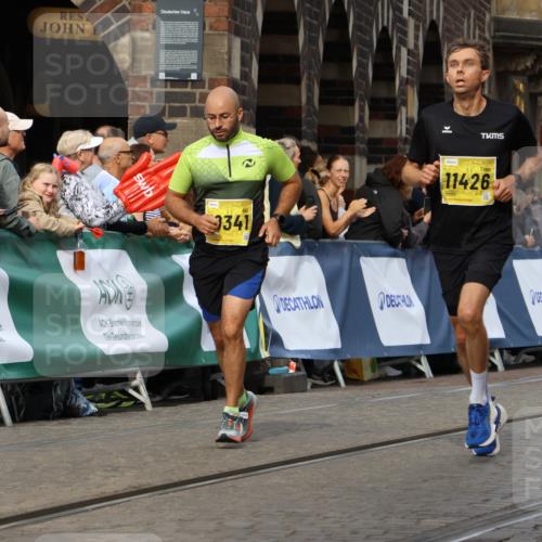 13.09.2026 - 21. swb-Marathon Bremen Strokosch-Dieckow http://msf.ph/oto/10289273 13.09.2026 10:41:51 Ziel 11628, 11944, 12442, 12455, 13520, 13586, 13600, 12426, 12468, 13621 meine-sportfotos.de