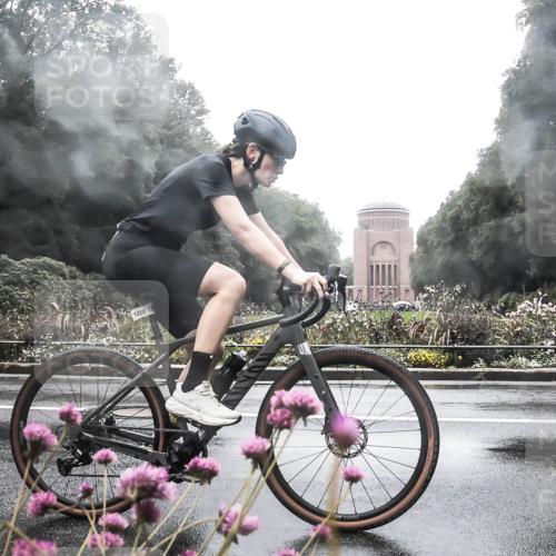 13.09.2026 - Stadtparktriathlon H.Heesch http://msf.ph/oto/10289301 13.09.2026 12:53:17 Radfahren 1102, 1148, 1220, 1298 meine-sportfotos.de