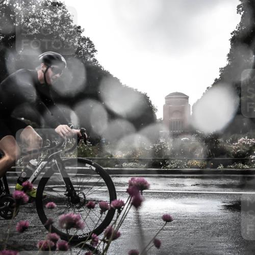 13.09.2026 - Stadtparktriathlon H.Heesch http://msf.ph/oto/10289302 13.09.2026 11:43:09 Radfahren 758, 908, 916, 924 meine-sportfotos.de