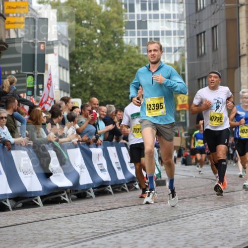 13.09.2026 - 21. swb-Marathon Bremen Strokosch-Dieckow http://msf.ph/oto/10289321 13.09.2026 10:42:33 Ziel 11630, 11895, 12426, 12525, 13585, 10312, 10816, 11779, 12281 meine-sportfotos.de