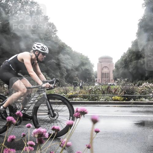 13.09.2026 - Stadtparktriathlon H.Heesch http://msf.ph/oto/10289322 13.09.2026 12:53:30 Radfahren 1254 meine-sportfotos.de
