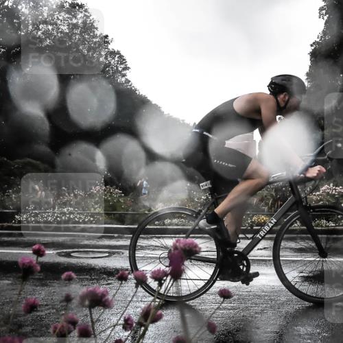 13.09.2026 - Stadtparktriathlon H.Heesch http://msf.ph/oto/10289329 13.09.2026 11:43:21 Radfahren 854, 914, 918 meine-sportfotos.de