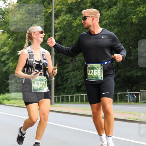 13.09.2026 - 21. swb-Marathon Bremen TobiasT http://msf.ph/oto/10289359 13.09.2026 12:28:09 Laufen 5127, 21, 3266, 2, 126 meine-sportfotos.de