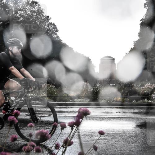 13.09.2026 - Stadtparktriathlon H.Heesch http://msf.ph/oto/10289362 13.09.2026 11:43:49 Radfahren 795 meine-sportfotos.de