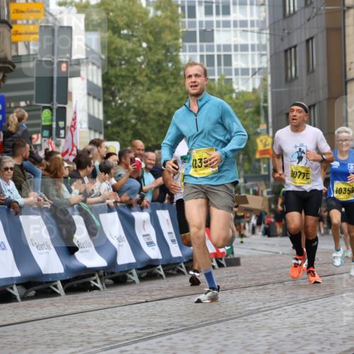 13.09.2026 - 21. swb-Marathon Bremen Strokosch-Dieckow http://msf.ph/oto/10289363 13.09.2026 10:42:33 Ziel 11630, 11895, 12426, 12525, 13585, 10312, 10816, 11779, 12281 meine-sportfotos.de