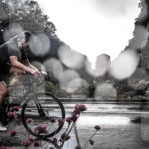 13.09.2026 - Stadtparktriathlon H.Heesch http://msf.ph/oto/10289365 13.09.2026 11:43:59 Radfahren 808, 851, 904, 928 meine-sportfotos.de