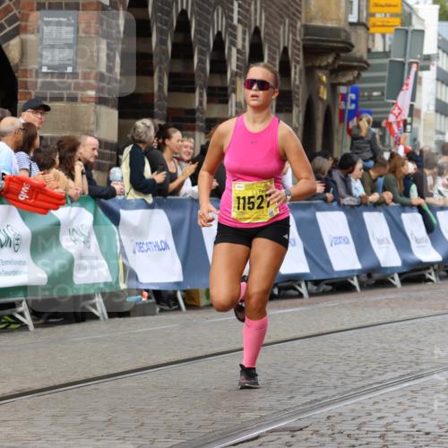 13.09.2026 - 21. swb-Marathon Bremen Strokosch-Dieckow http://msf.ph/oto/10289391 13.09.2026 10:41:54 Ziel 10341, 11426, 11527, 11628, 11944, 12246, 12442, 12455, 13520, 13586, 13600, 12426, 12468, 13585, 13621 meine-sportfotos.de