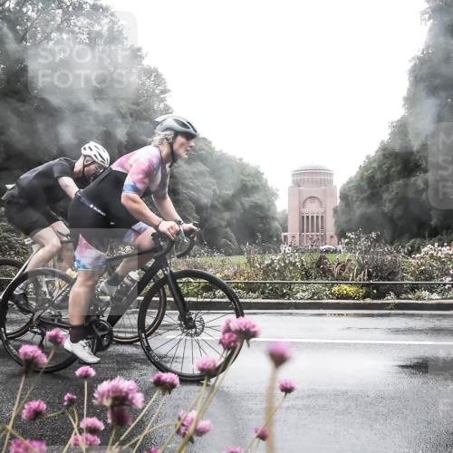 13.09.2026 - Stadtparktriathlon H.Heesch http://msf.ph/oto/10289407 13.09.2026 12:54:16 Radfahren 1137, 1138, 1140, 1170, 1189, 1204, 1242 meine-sportfotos.de