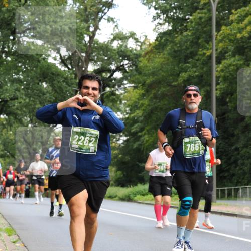 13.09.2026 - 21. swb-Marathon Bremen TobiasT http://msf.ph/oto/10289440 13.09.2026 12:28:20 Laufen 1831, 2262, 5292, 2, 305, 766 meine-sportfotos.de