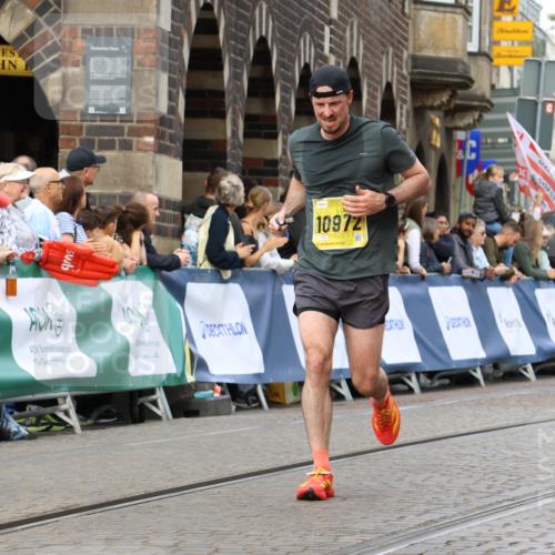 13.09.2026 - 21. swb-Marathon Bremen Strokosch-Dieckow http://msf.ph/oto/10289442 13.09.2026 10:41:55 Ziel 10341, 11426, 11527, 11628, 11944, 12246, 12442, 12455, 13520, 13586, 13600, 12426, 13585, 13621 meine-sportfotos.de