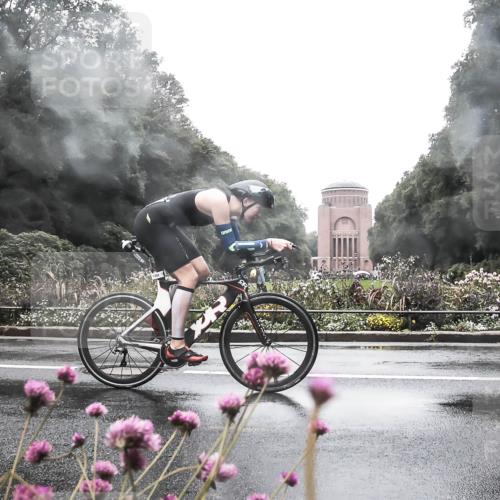 13.09.2026 - Stadtparktriathlon H.Heesch http://msf.ph/oto/10289473 13.09.2026 12:54:40 Radfahren 1101, 1304, 1308 meine-sportfotos.de