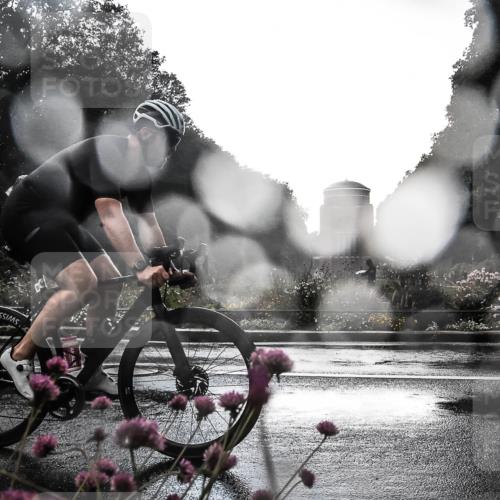 13.09.2026 - Stadtparktriathlon H.Heesch http://msf.ph/oto/10289482 13.09.2026 11:44:32 Radfahren 760, 830, 911 meine-sportfotos.de