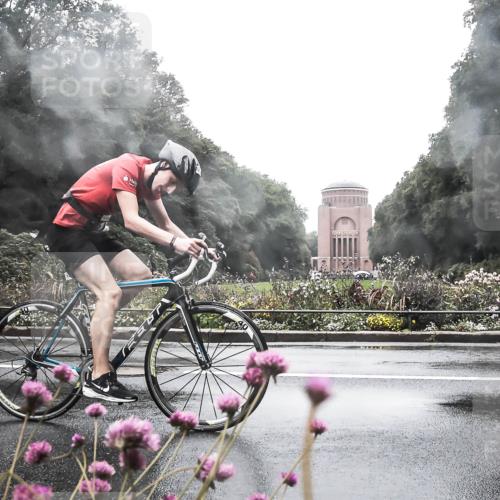 13.09.2026 - Stadtparktriathlon H.Heesch http://msf.ph/oto/10289488 13.09.2026 12:54:50 Radfahren 1179, 1217 meine-sportfotos.de