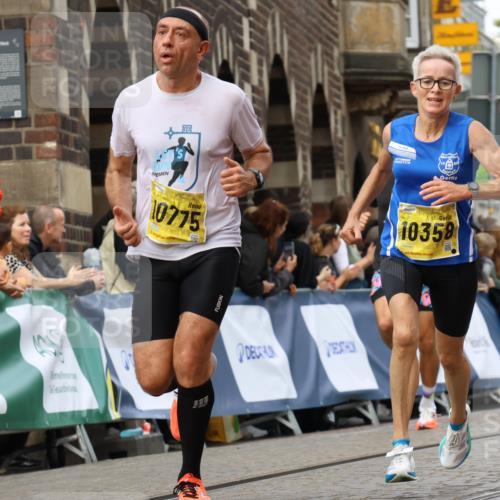 13.09.2026 - 21. swb-Marathon Bremen Strokosch-Dieckow http://msf.ph/oto/10289489 13.09.2026 10:42:37 Ziel 11375, 11630, 11895, 12395, 12525, 13585, 10235, 10312, 10816, 12281 meine-sportfotos.de