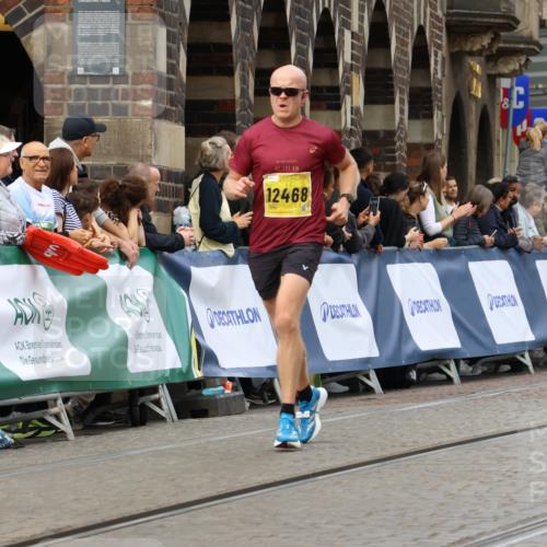 13.09.2026 - 21. swb-Marathon Bremen Strokosch-Dieckow http://msf.ph/oto/10289524 13.09.2026 10:42:04 Ziel 10341, 10972, 11426, 11527, 12246, 12455, 13586, 13600, 11895, 12426, 13585 meine-sportfotos.de