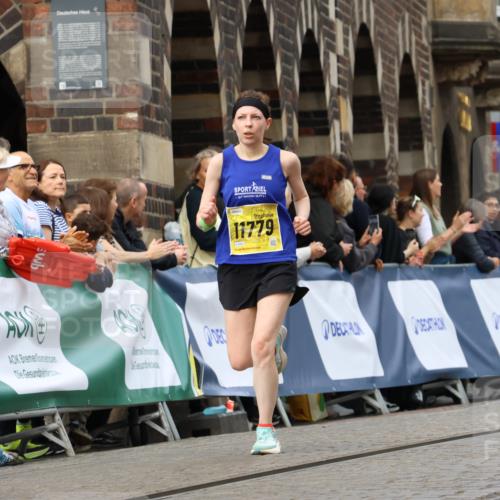 13.09.2026 - 21. swb-Marathon Bremen Strokosch-Dieckow http://msf.ph/oto/10289544 13.09.2026 10:42:44 Ziel 10358, 10632, 10775, 11375, 11630, 11895, 12395, 12525, 10235, 10988, 13580 meine-sportfotos.de