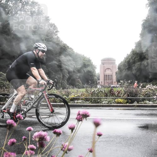 13.09.2026 - Stadtparktriathlon H.Heesch http://msf.ph/oto/10289545 13.09.2026 12:55:18 Radfahren 1072, 1076, 1098, 1129, 1218, 1250, 1405 meine-sportfotos.de