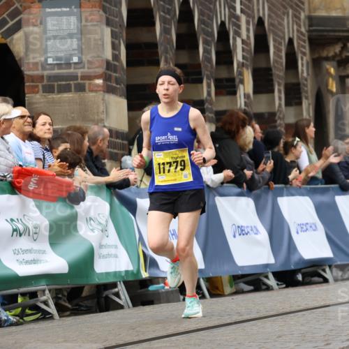 13.09.2026 - 21. swb-Marathon Bremen Strokosch-Dieckow http://msf.ph/oto/10289560 13.09.2026 10:42:44 Ziel 10358, 10632, 10775, 11375, 11630, 11895, 12395, 12525, 10235, 10988, 13580 meine-sportfotos.de