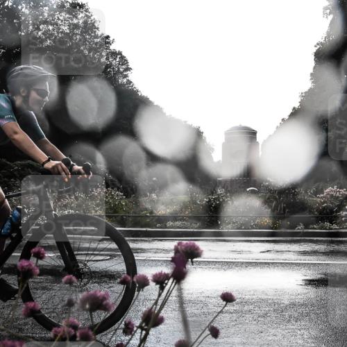 13.09.2026 - Stadtparktriathlon H.Heesch http://msf.ph/oto/10289576 13.09.2026 11:45:38 Radfahren 749, 754, 895 meine-sportfotos.de