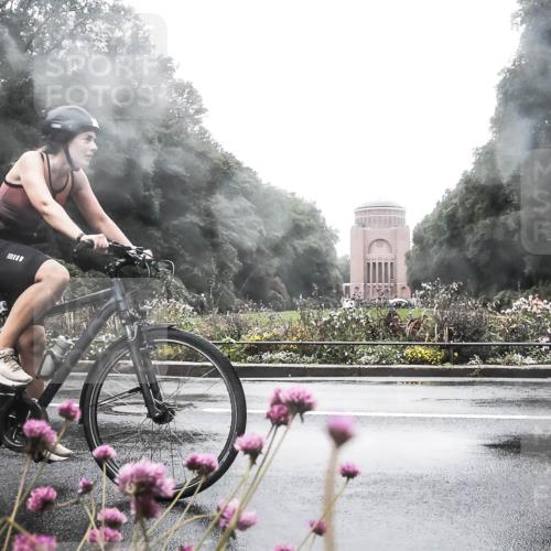 13.09.2026 - Stadtparktriathlon H.Heesch http://msf.ph/oto/10289577 13.09.2026 12:55:27 Radfahren 1149 meine-sportfotos.de