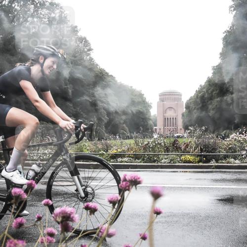 13.09.2026 - Stadtparktriathlon H.Heesch http://msf.ph/oto/10289612 13.09.2026 12:56:15 Radfahren 1191 meine-sportfotos.de