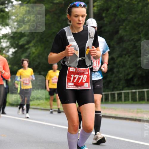 13.09.2026 - 21. swb-Marathon Bremen TobiasT http://msf.ph/oto/10289620 13.09.2026 12:28:47 Laufen 1, 1779, 1762, 21 meine-sportfotos.de
