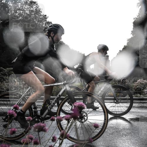 13.09.2026 - Stadtparktriathlon H.Heesch http://msf.ph/oto/10289661 13.09.2026 11:46:34 Radfahren 786, 835, 933 meine-sportfotos.de
