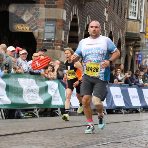 13.09.2026 - 21. swb-Marathon Bremen Strokosch-Dieckow http://msf.ph/oto/10289670 13.09.2026 10:42:16 Ziel 10972, 12426, 12468, 13621, 10358, 10632, 10775, 11375, 11630, 12395, 12525 meine-sportfotos.de